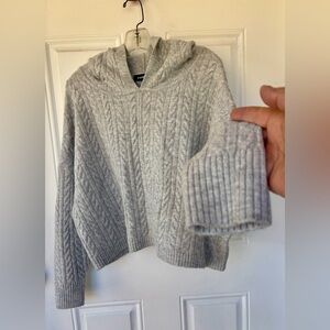 Express Women Gray Cable Knit Hoodie Sweater Sz M